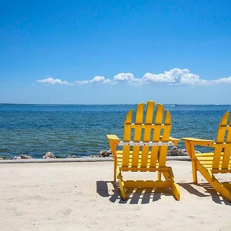 タンパ Peaceful Paradiseヴィラ エクステリア 写真